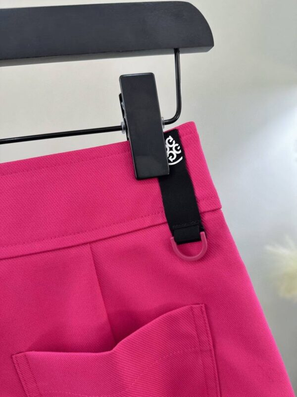 G41003 Mid Waisted Shorts Woman