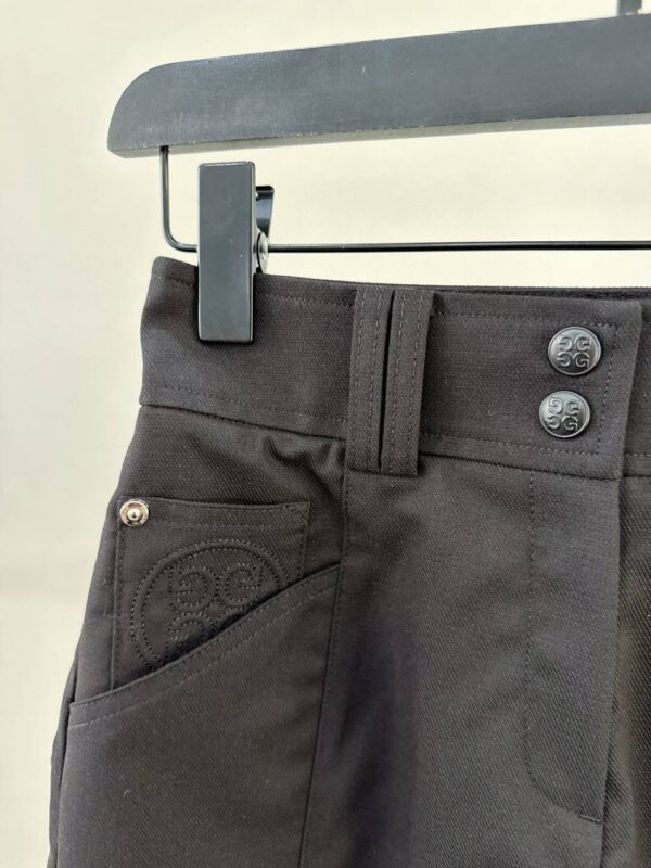 G41003 Mid Waisted Shorts Woman
